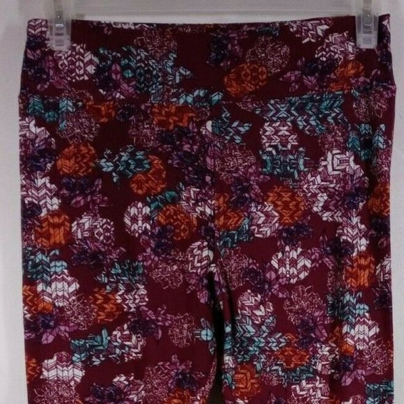 New LuLaRoe Tall & Curvy Leggings With Multicolor Floral Aztec Designs - Picture 4 of 7